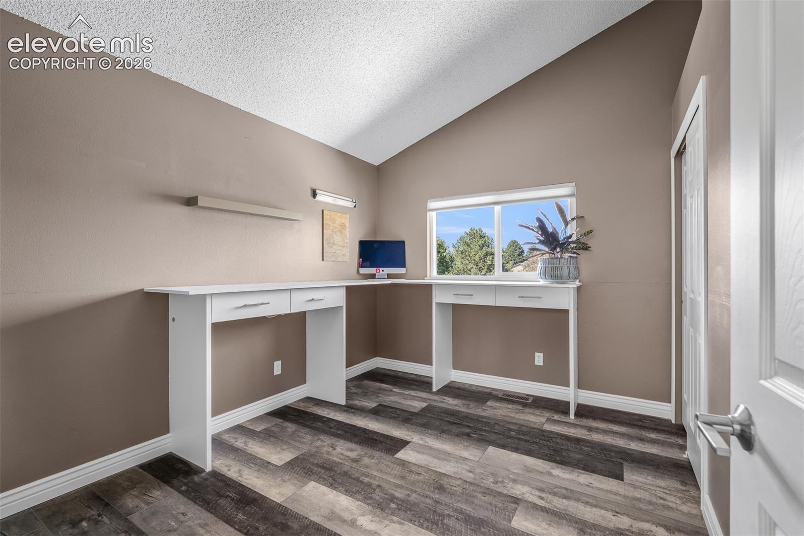 Listing photo 35 for 7810 Conifer Drive