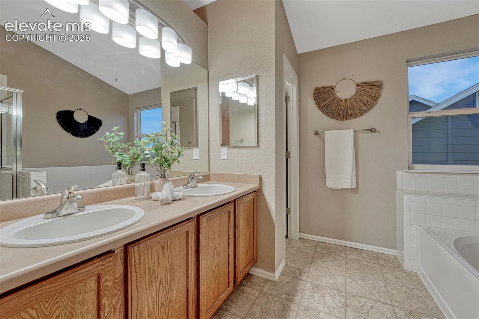 Listing photo 25 for 5126 Stone Fence Drive