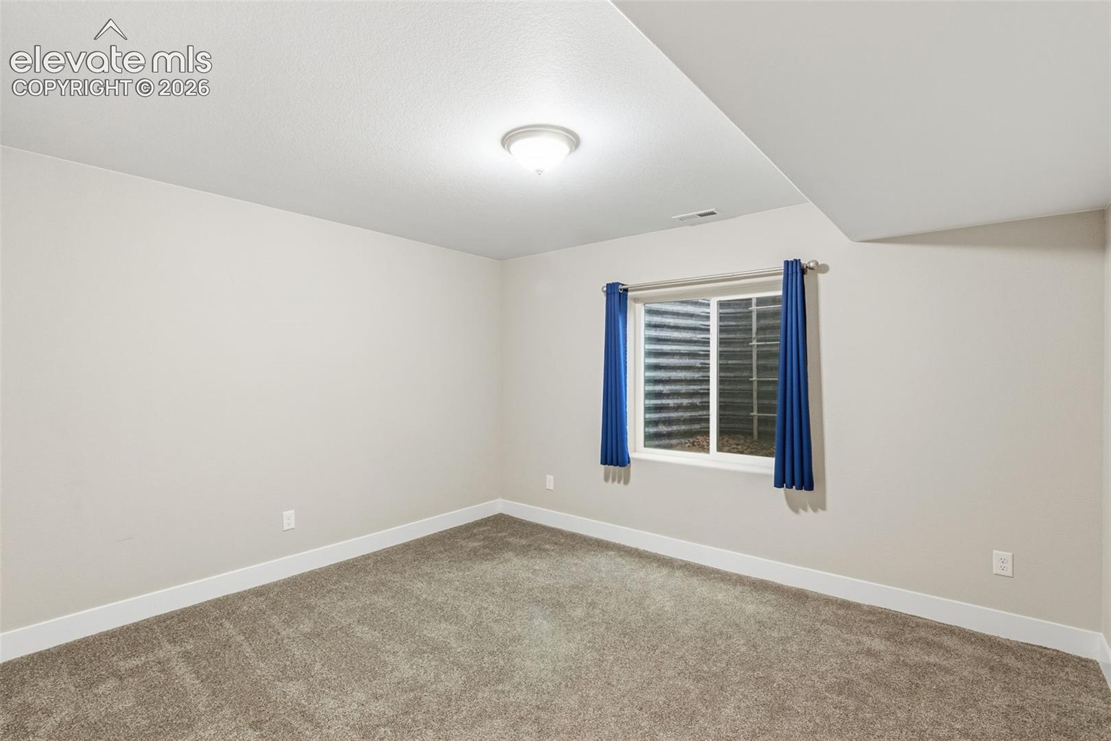 Listing photo 29 for 9833 Marble Canyon Way