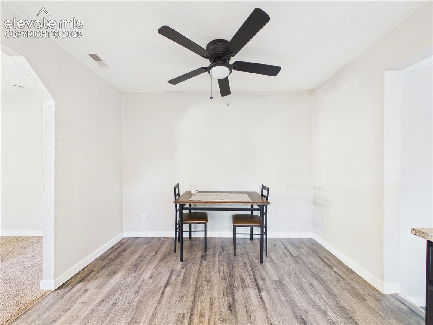 Listing photo 16 for 1530 N Norwood Avenue
