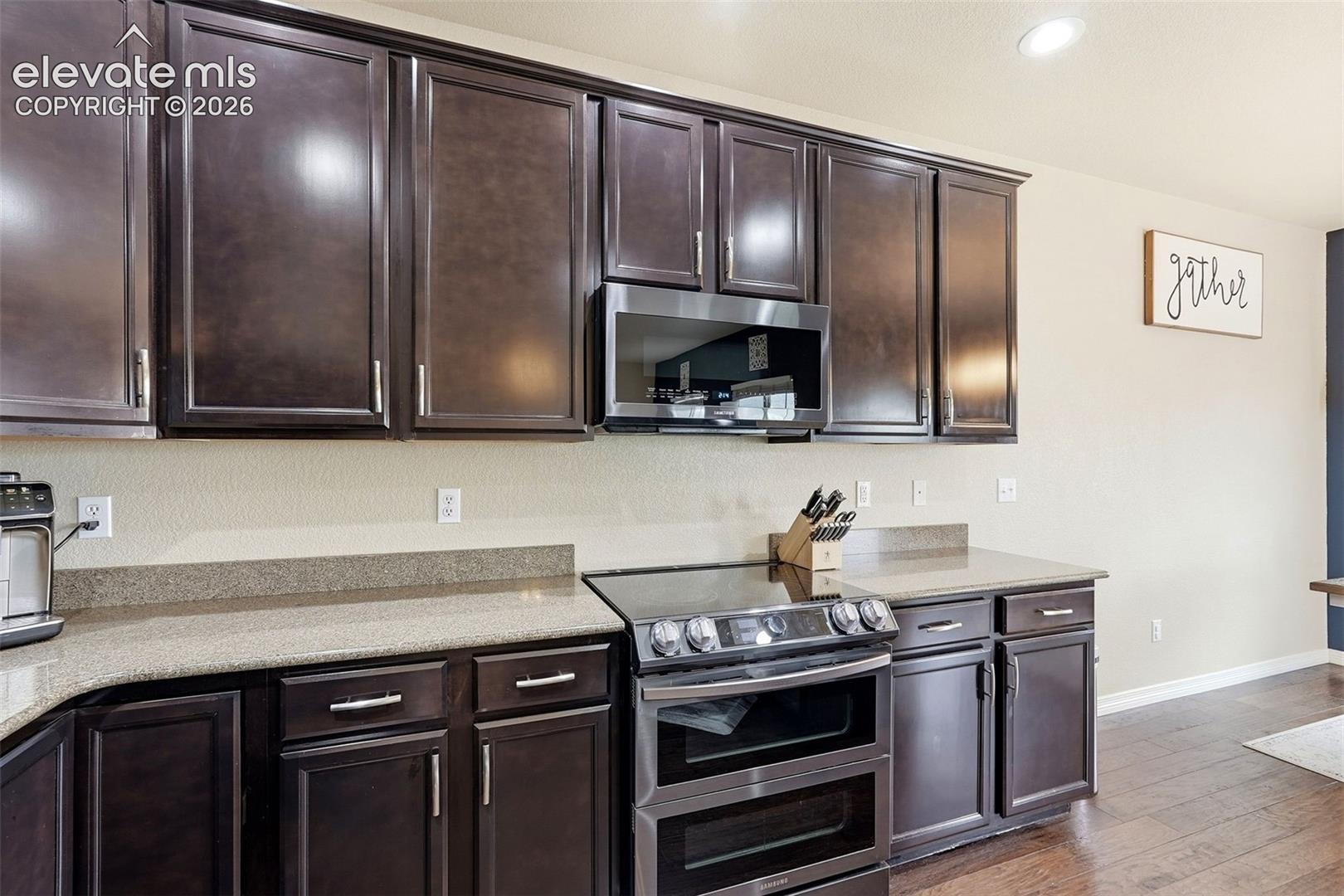 Listing photo 18 for 10567 Mount Evans Drive