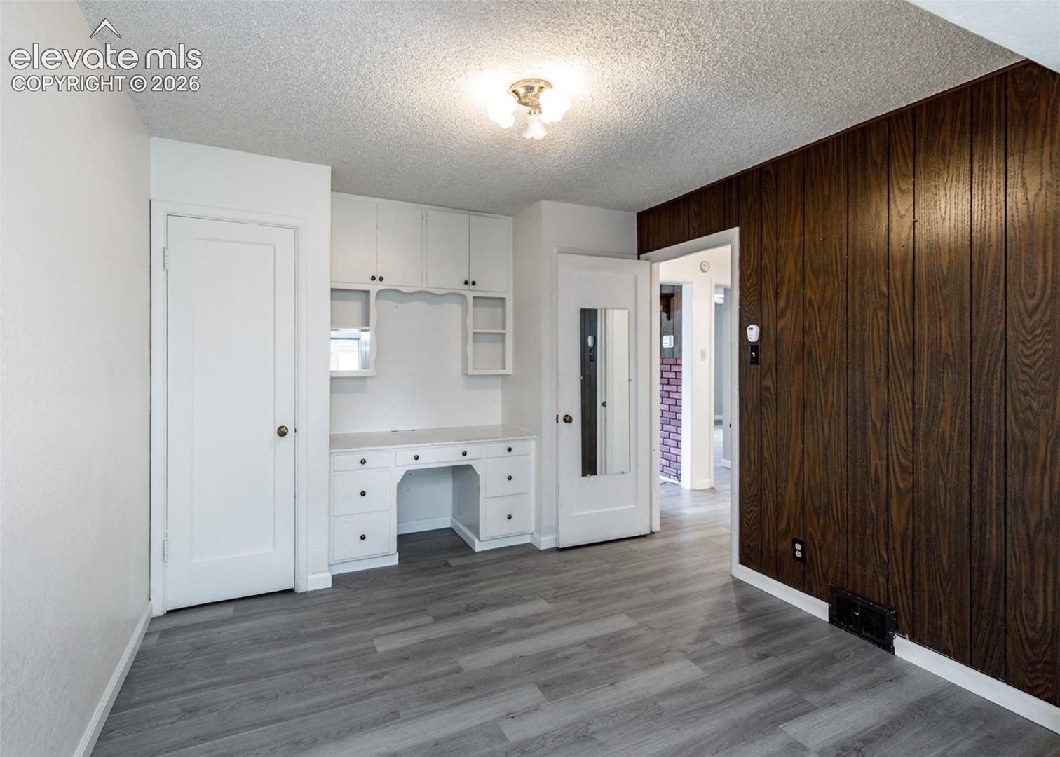 Listing photo 24 for 2203 Templeton Gap Road