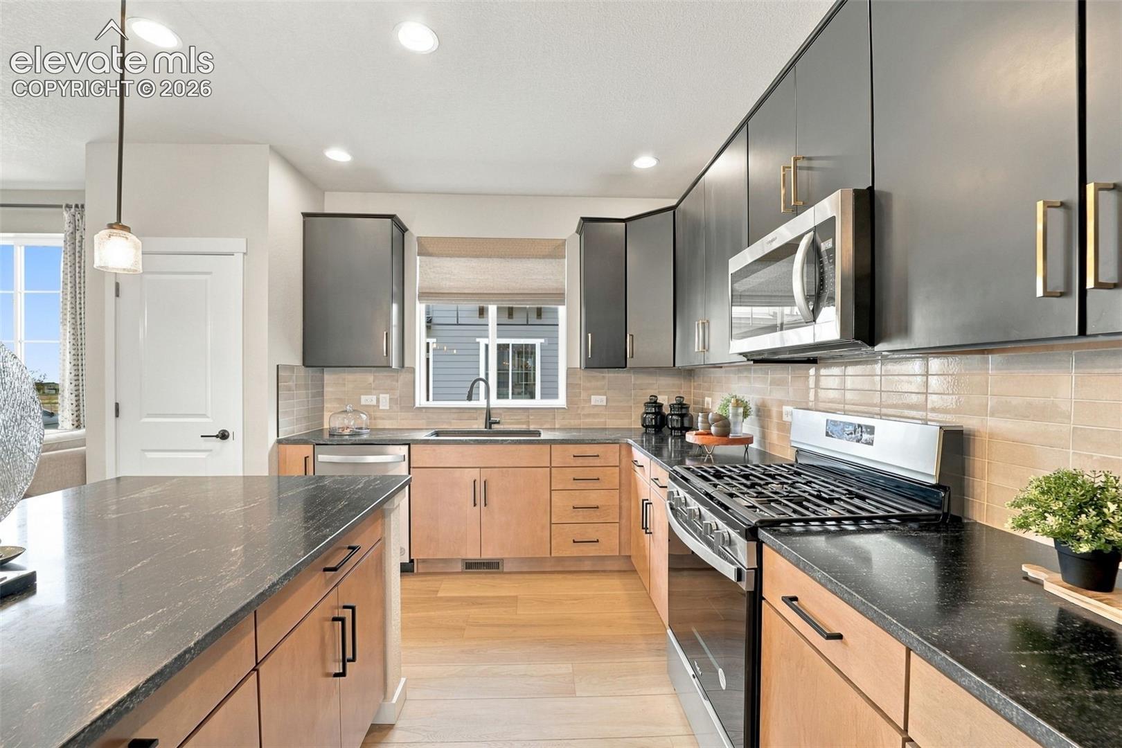 Listing photo 17 for 6954 Knapp Drive