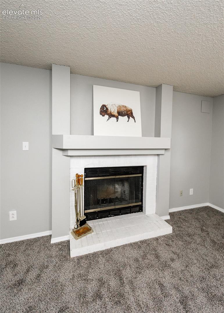 Listing photo 24 for 604 Fountain Mesa Road
