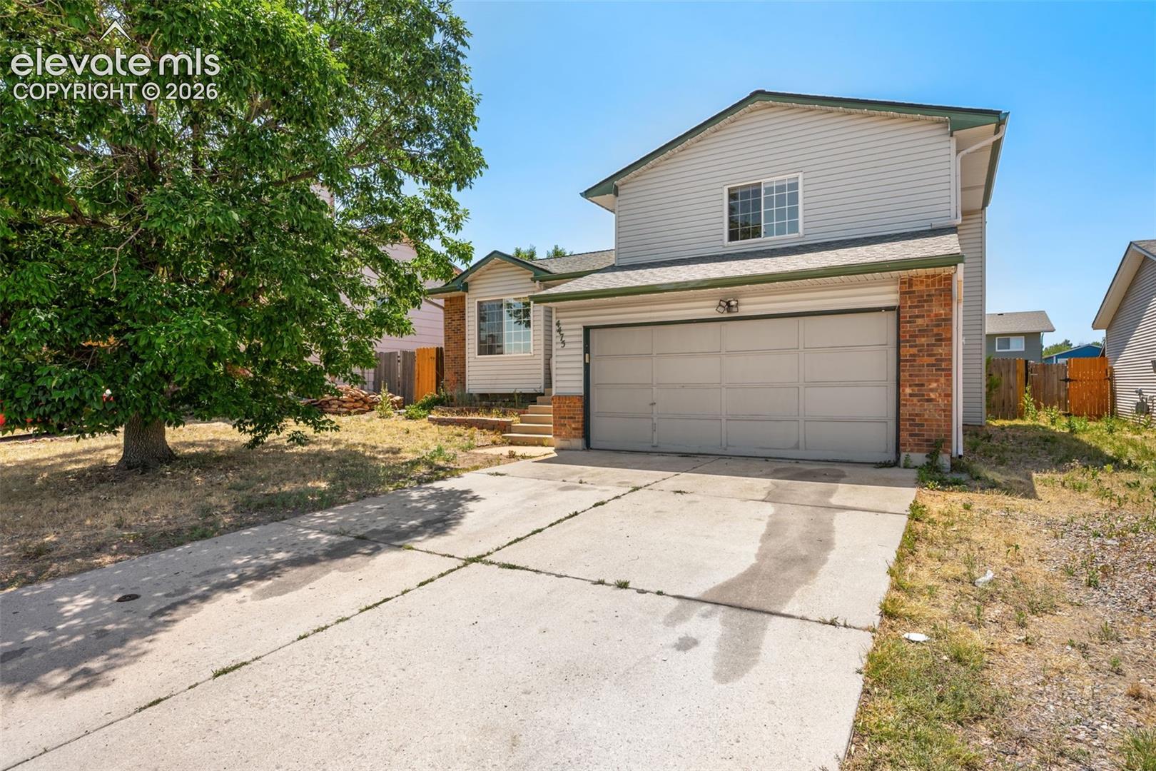 4475 Moonbeam Drive