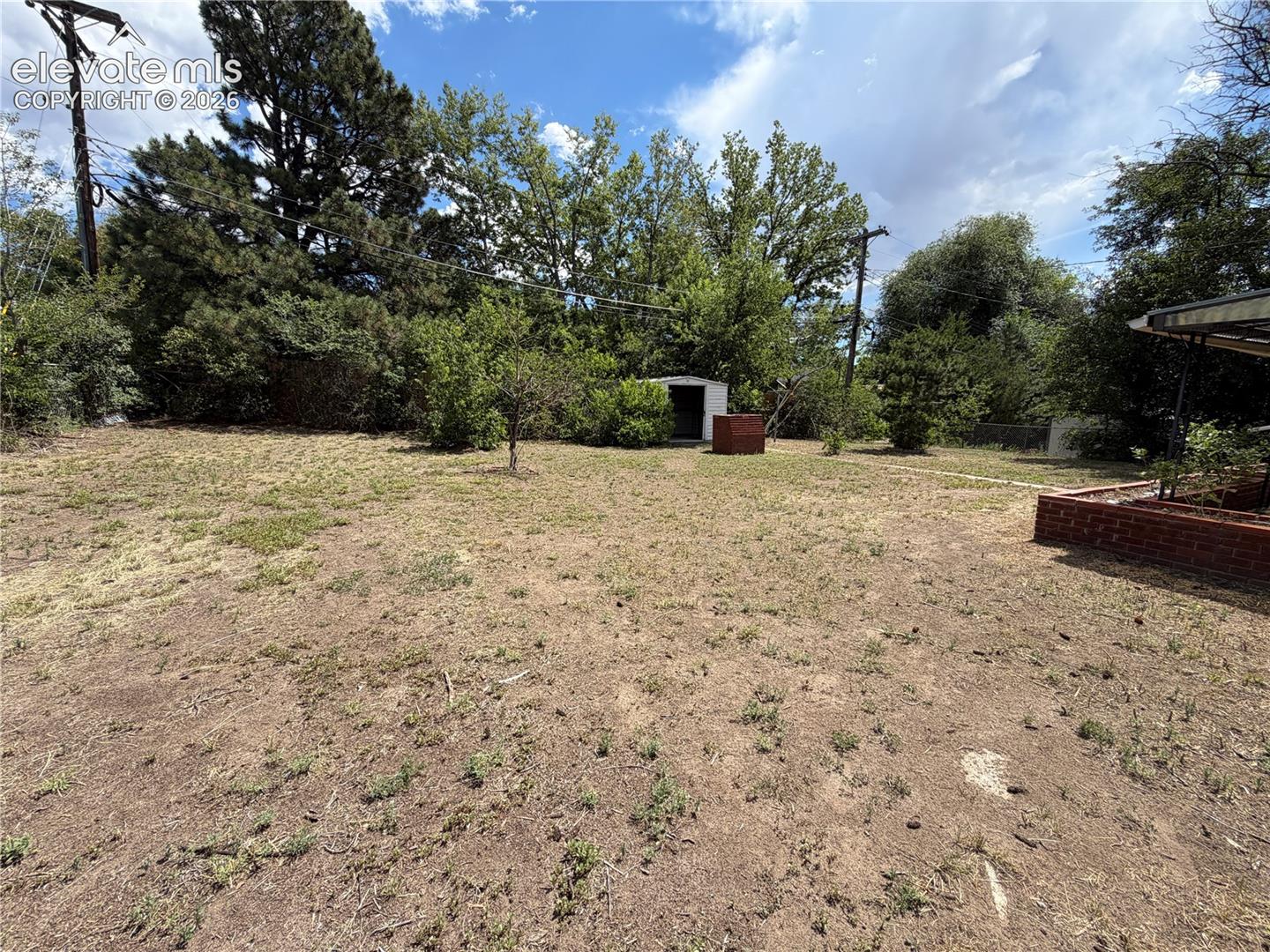 Listing photo 24 for 2239 Drakestone Drive