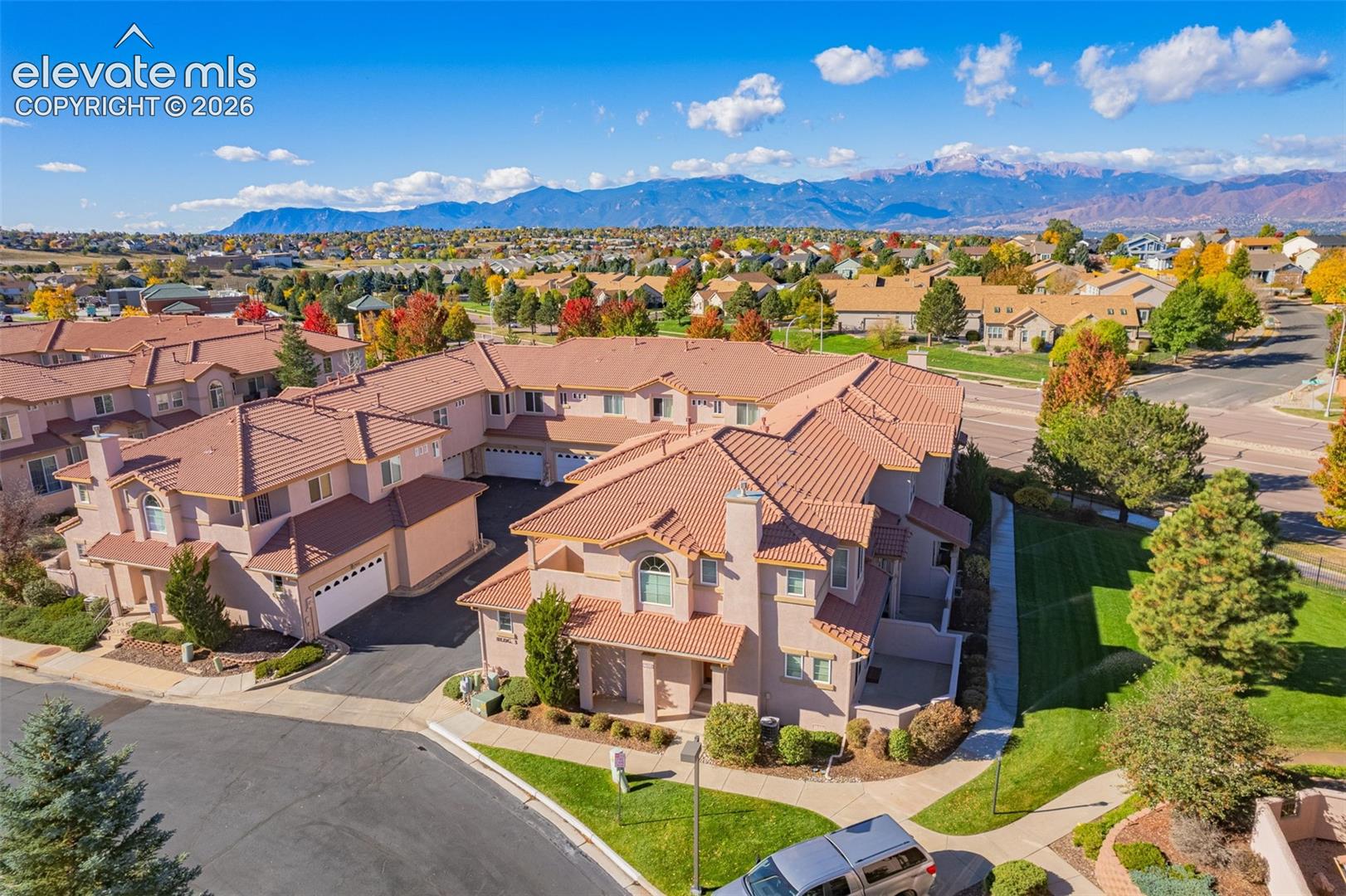 Listing photo 25 for 7086 Sand Crest View