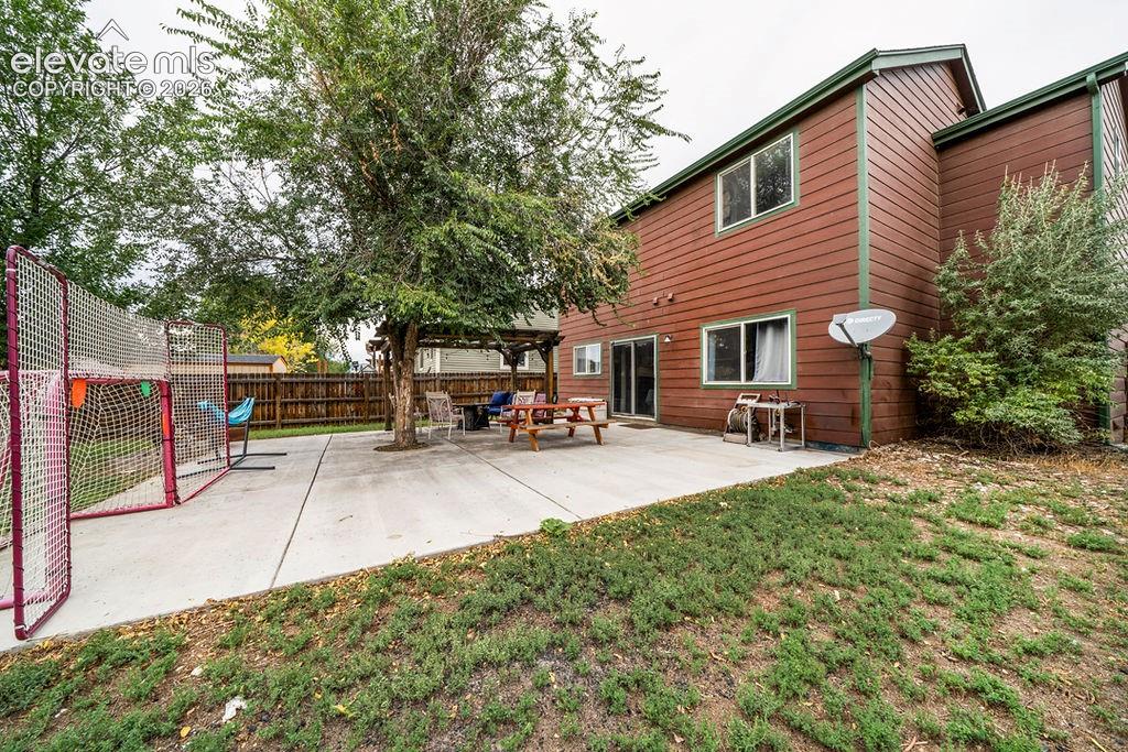 Listing photo 43 for 818 Hayloft Lane