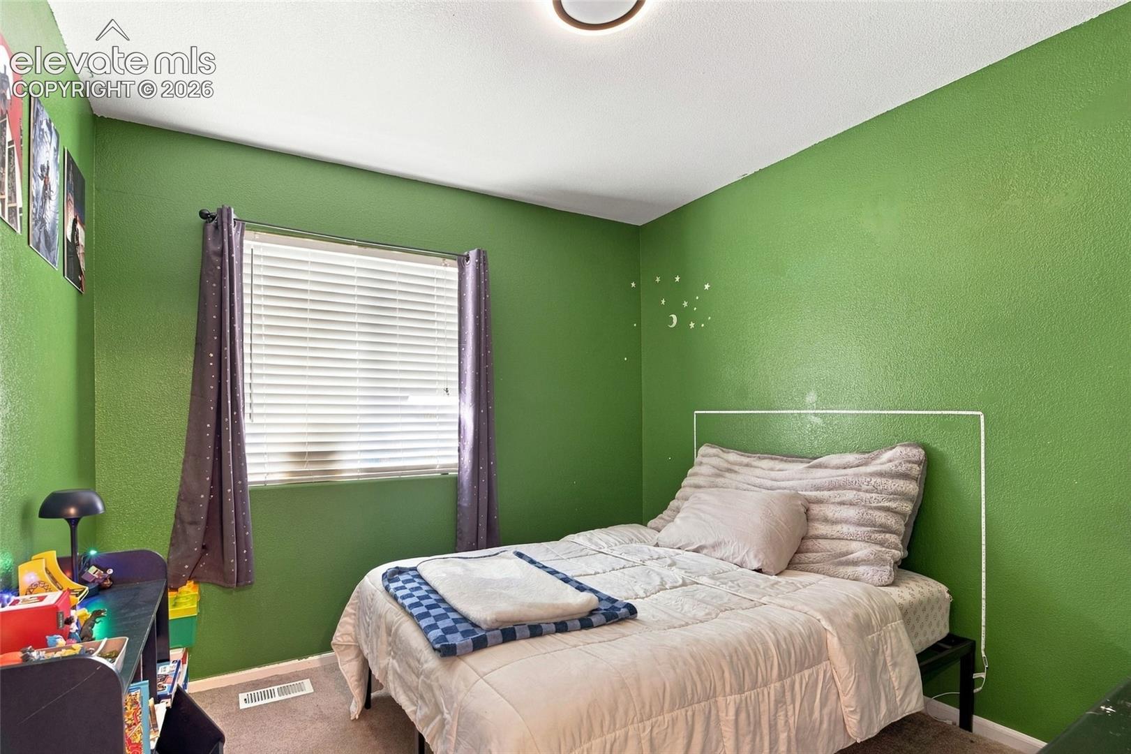 Listing photo 16 for 8451 Shadow Run Lane