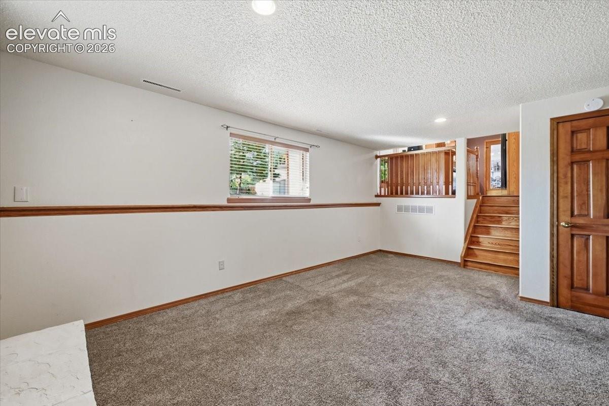 Listing photo 15 for 5346 Galena Drive