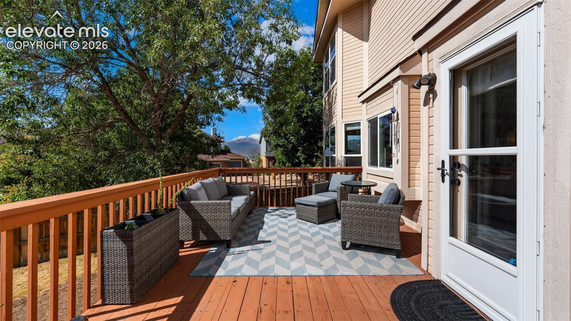 Listing photo 24 for 2405 Linenhall Court