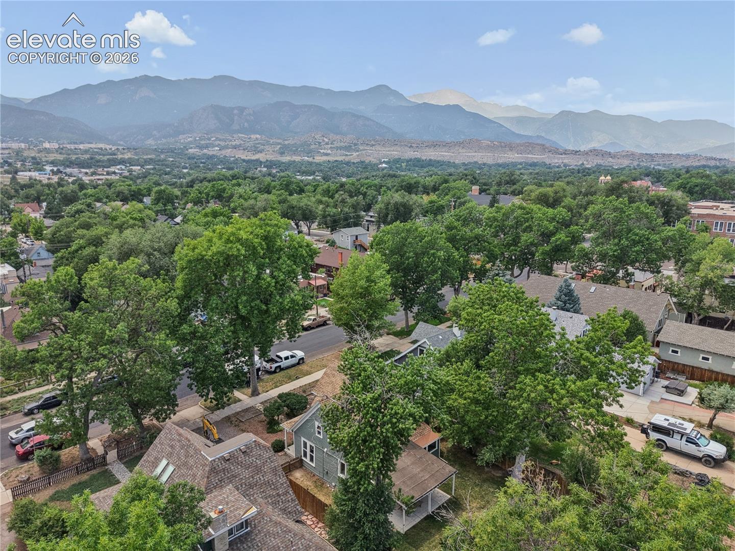 Listing photo 47 for 1812 W Pikes Peak Avenue