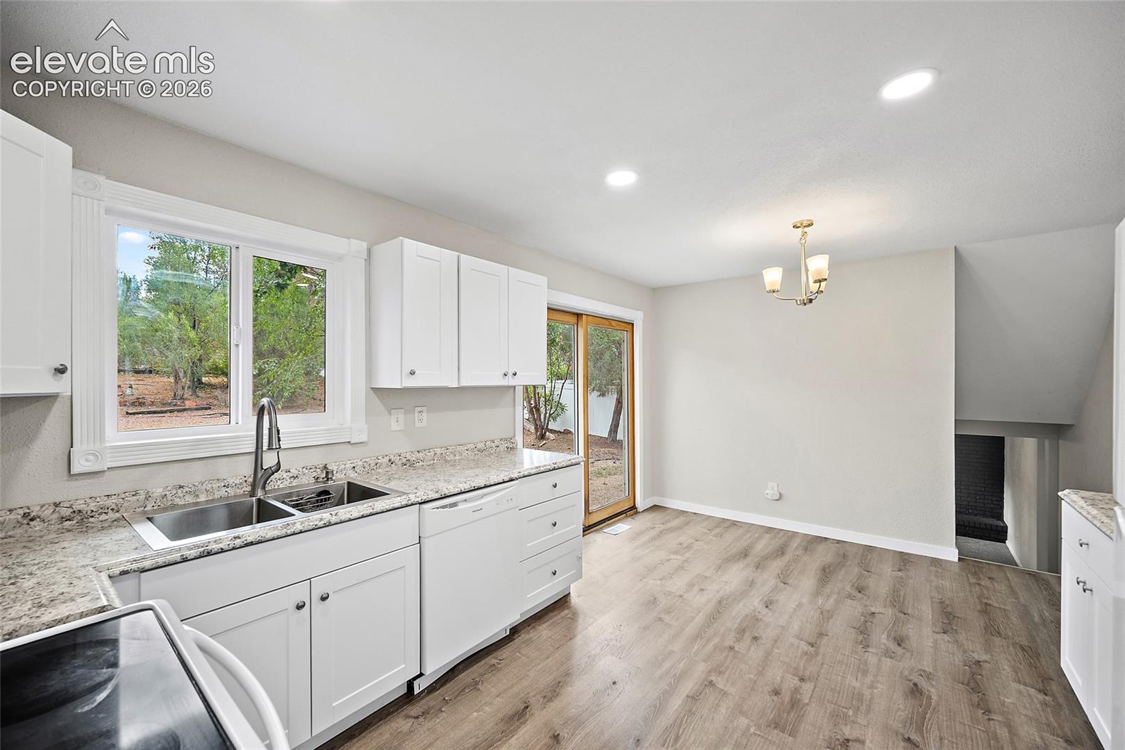 1021 De La Vista Place, photo 11