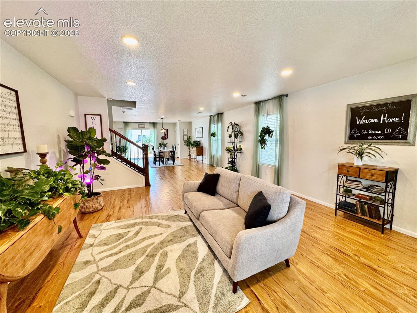 Listing photo 3 for 7965 Campground Drive