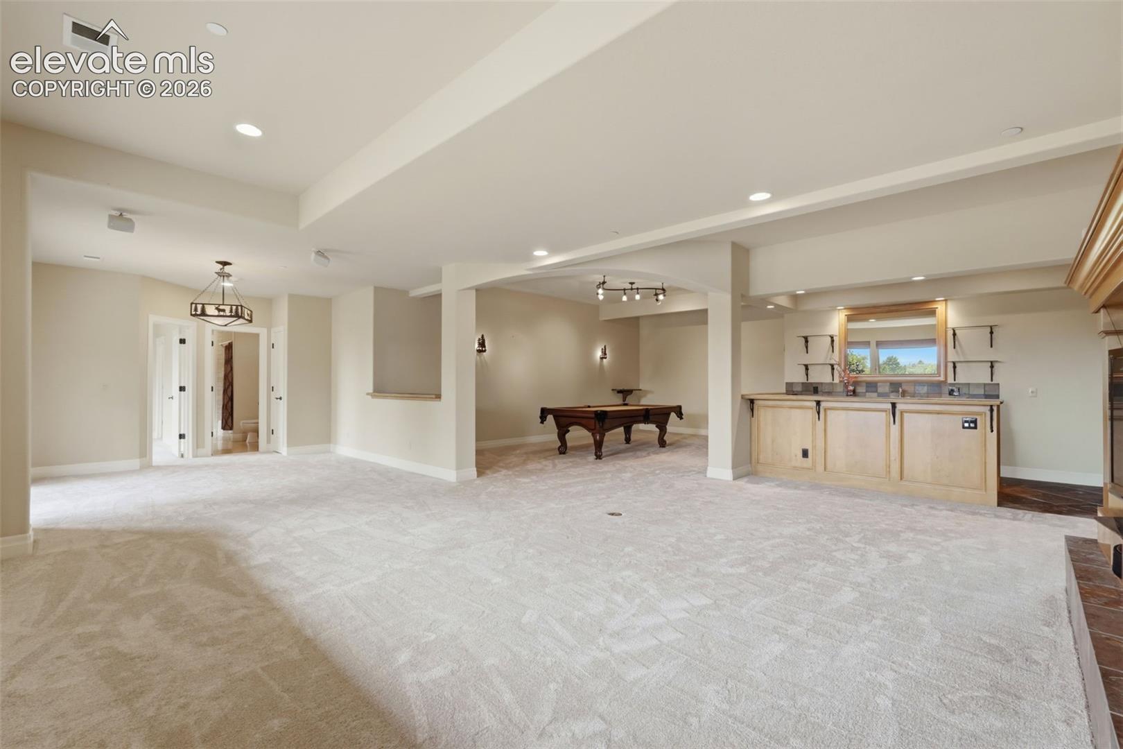Listing photo 39 for 395 Young Circle