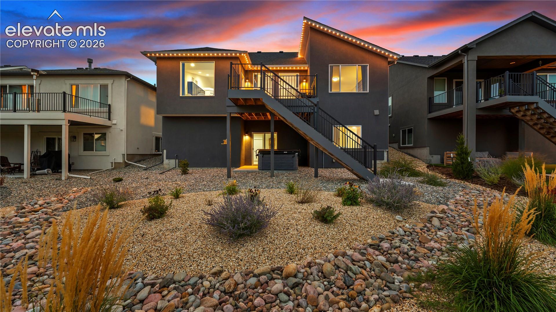 Listing photo 10 for 6575 Vistancia Avenue