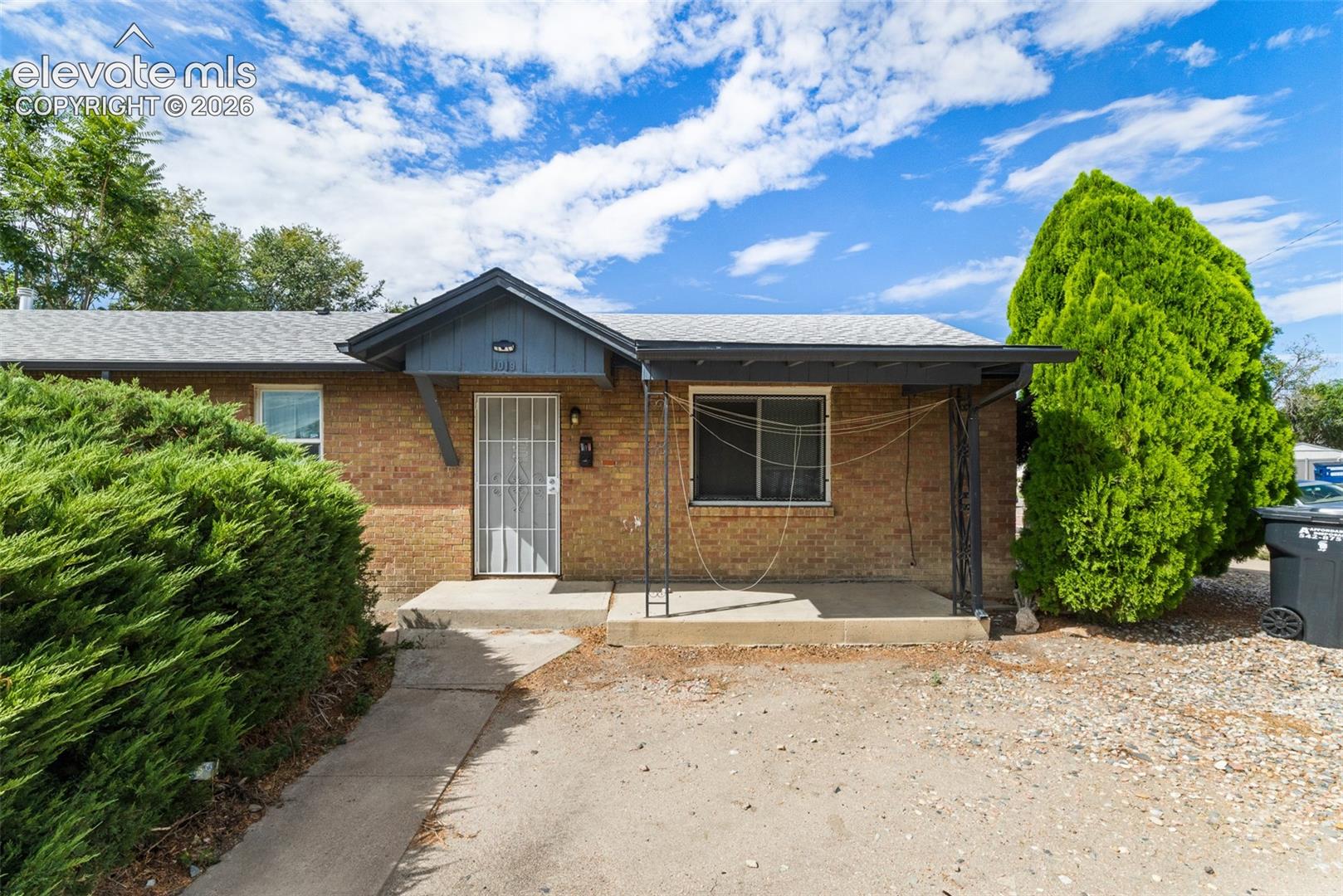 Listing photo 4 for 1017 /1019 N Elizabeth Street