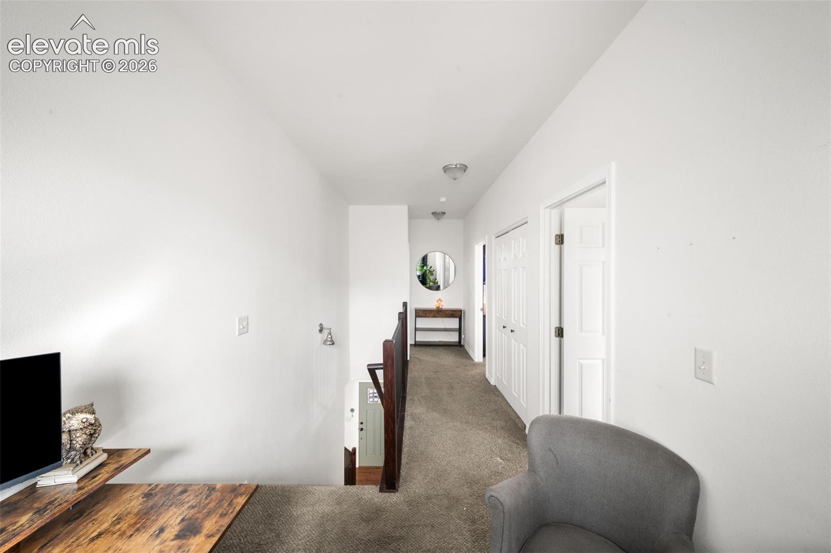 Listing photo 12 for 701 Valley View Drive
