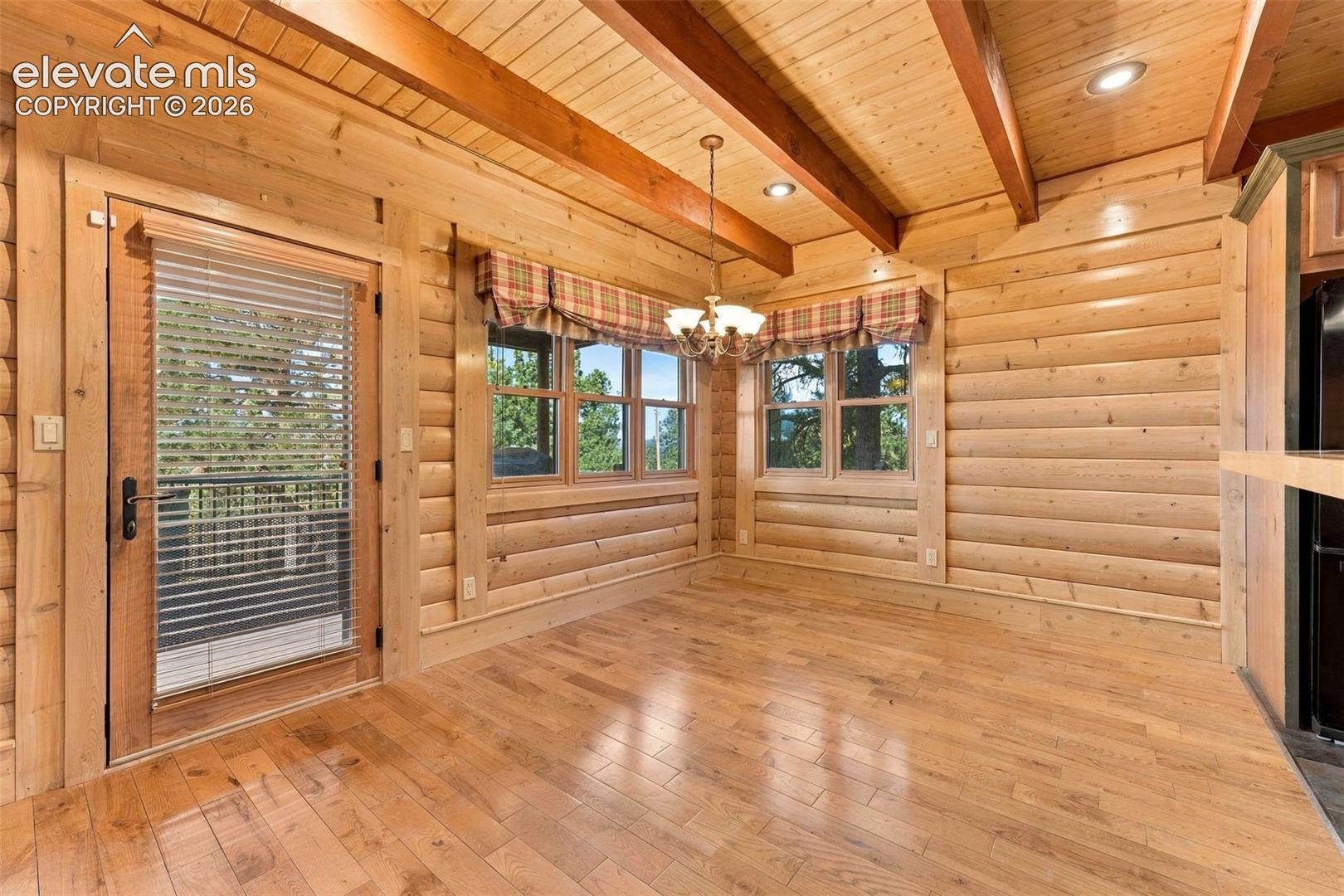 Listing photo 8 for 2362 Black Fawn Lane