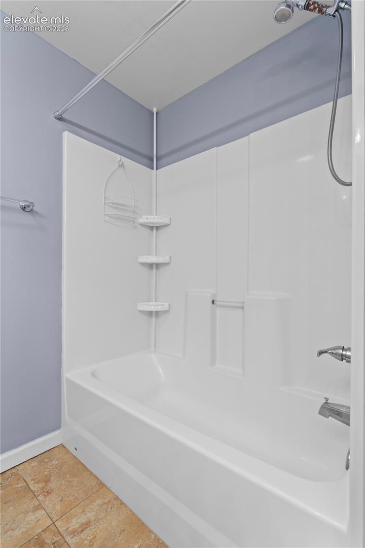 Listing photo 20 for 850 Forest Edge Road A
