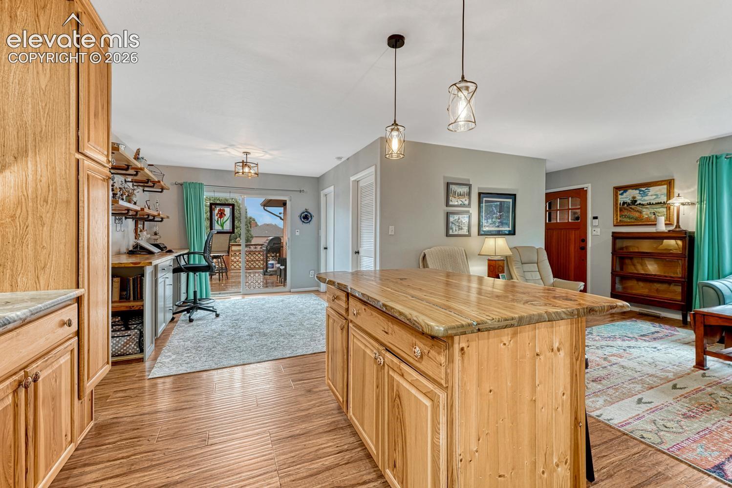 Listing photo 14 for 42 South Valley Road