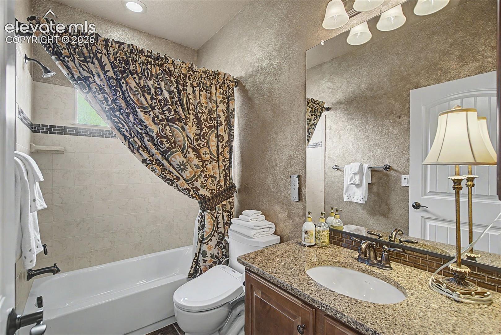 Listing photo 32 for 13060 Penfold Drive