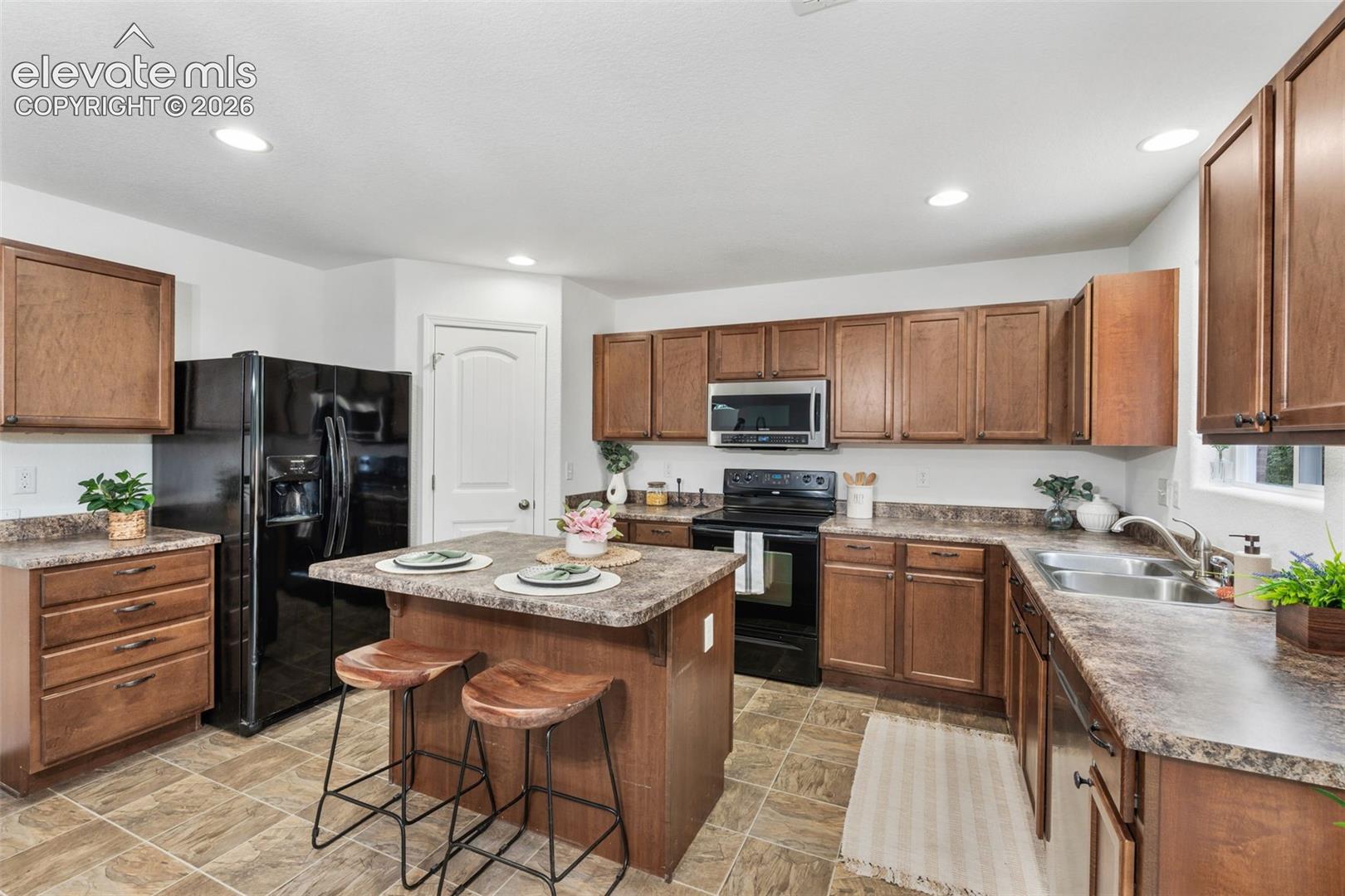 Listing photo 19 for 421 Autumn Place