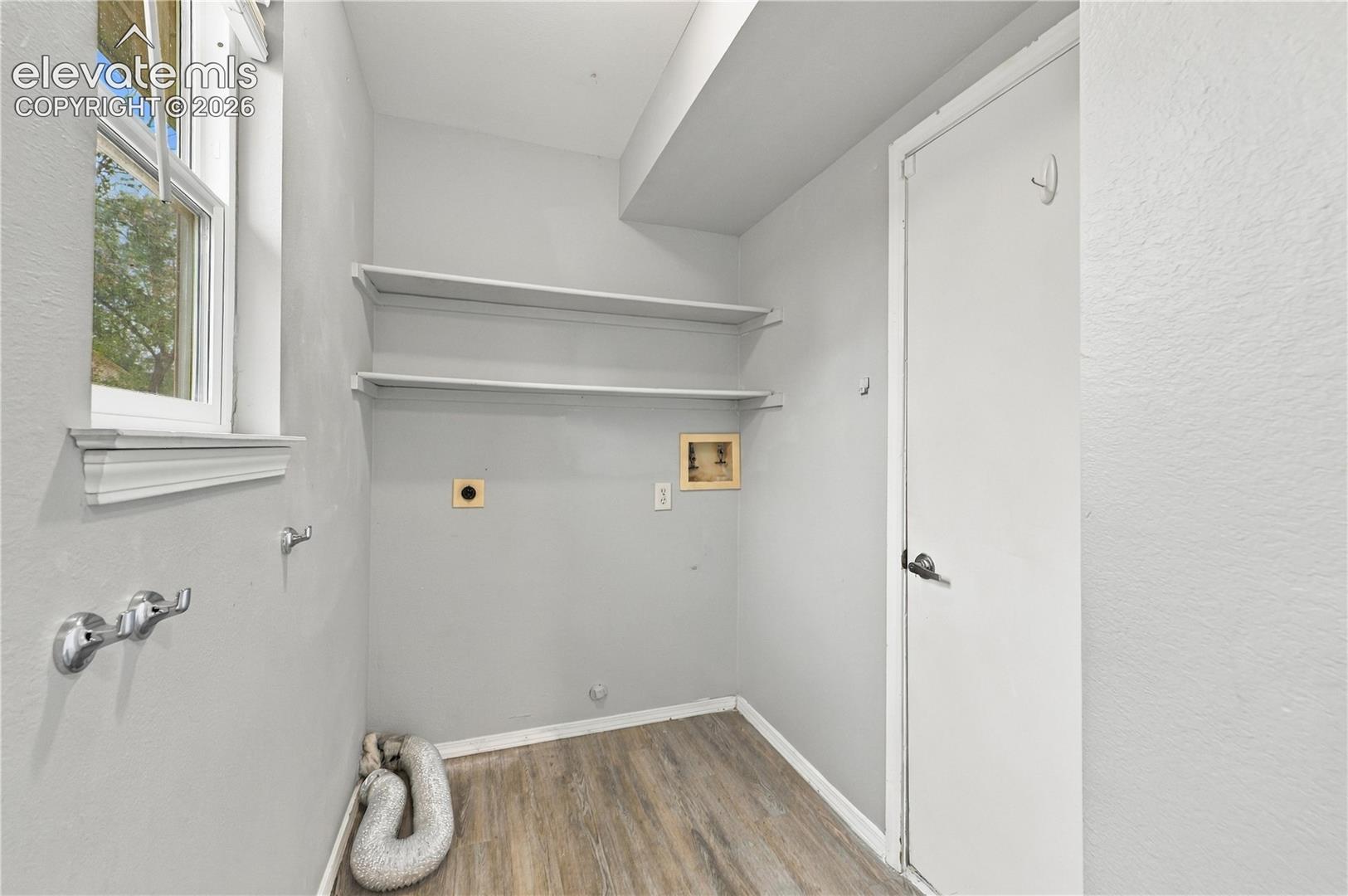 Listing photo 16 for 310 Briggs Place