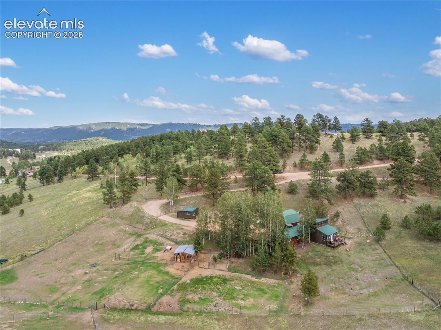 1021 Markus Road, photo 3