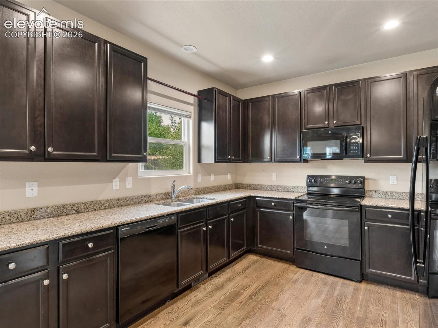 6459 Marilee Way, photo 3