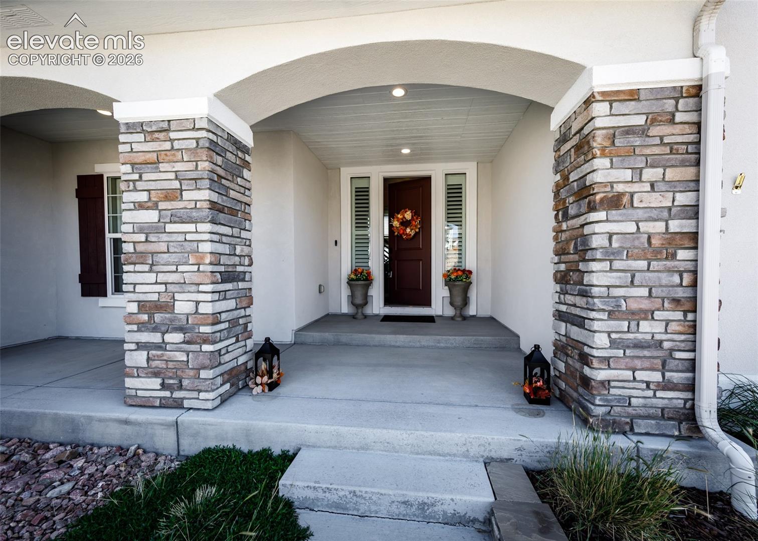 Listing photo 5 for 2363 Merlot Drive