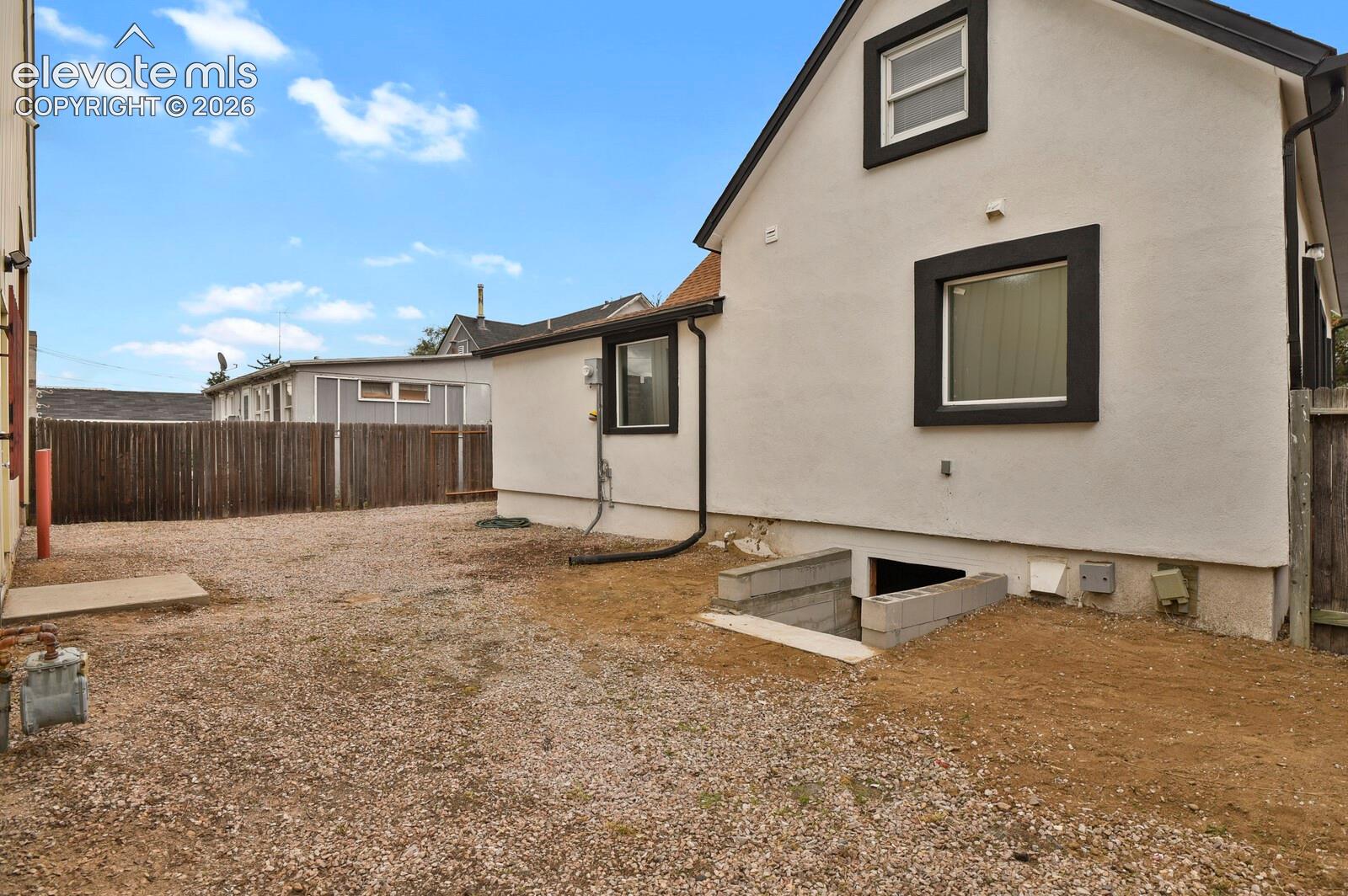 Listing photo 39 for 2614 Gunnison Street