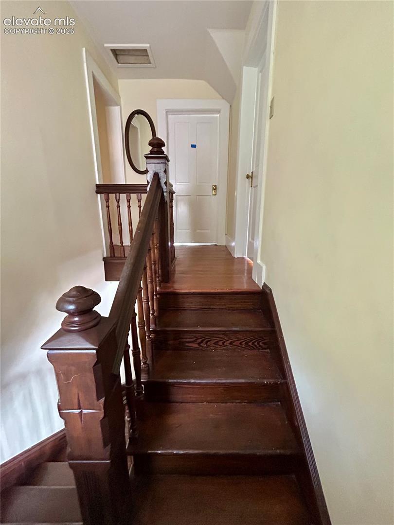 Listing photo 39 for 602 RUXTON Avenue