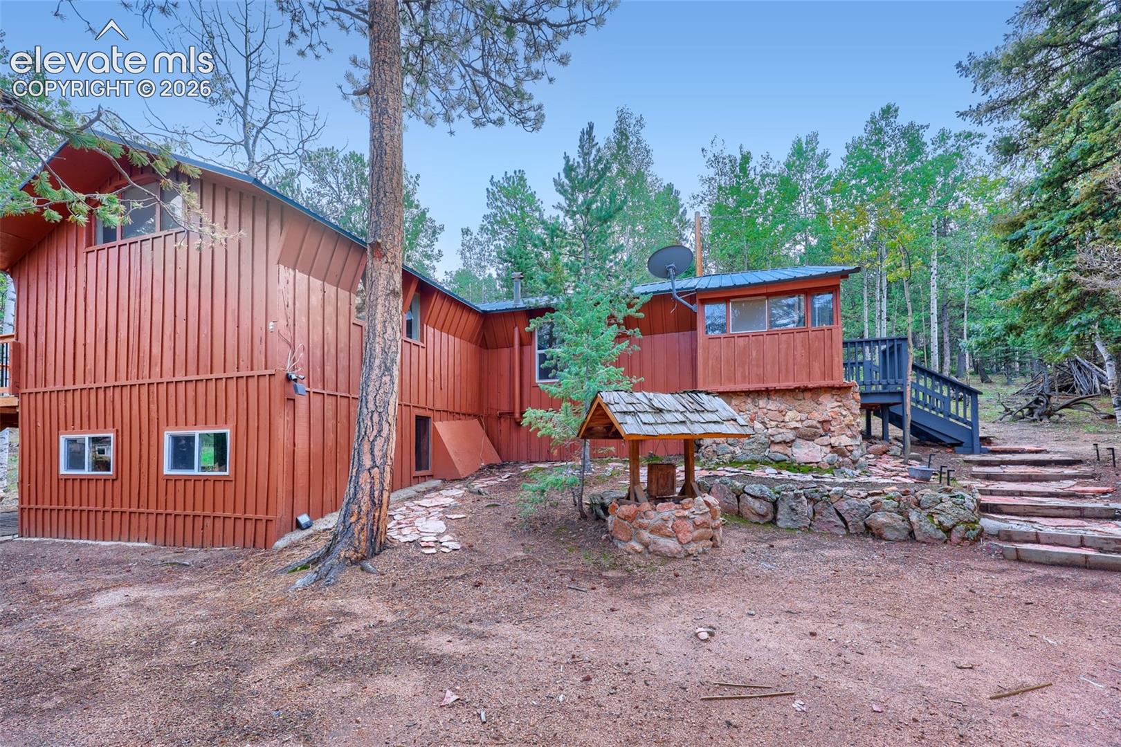 Listing photo 2 for 44 Anderson Road