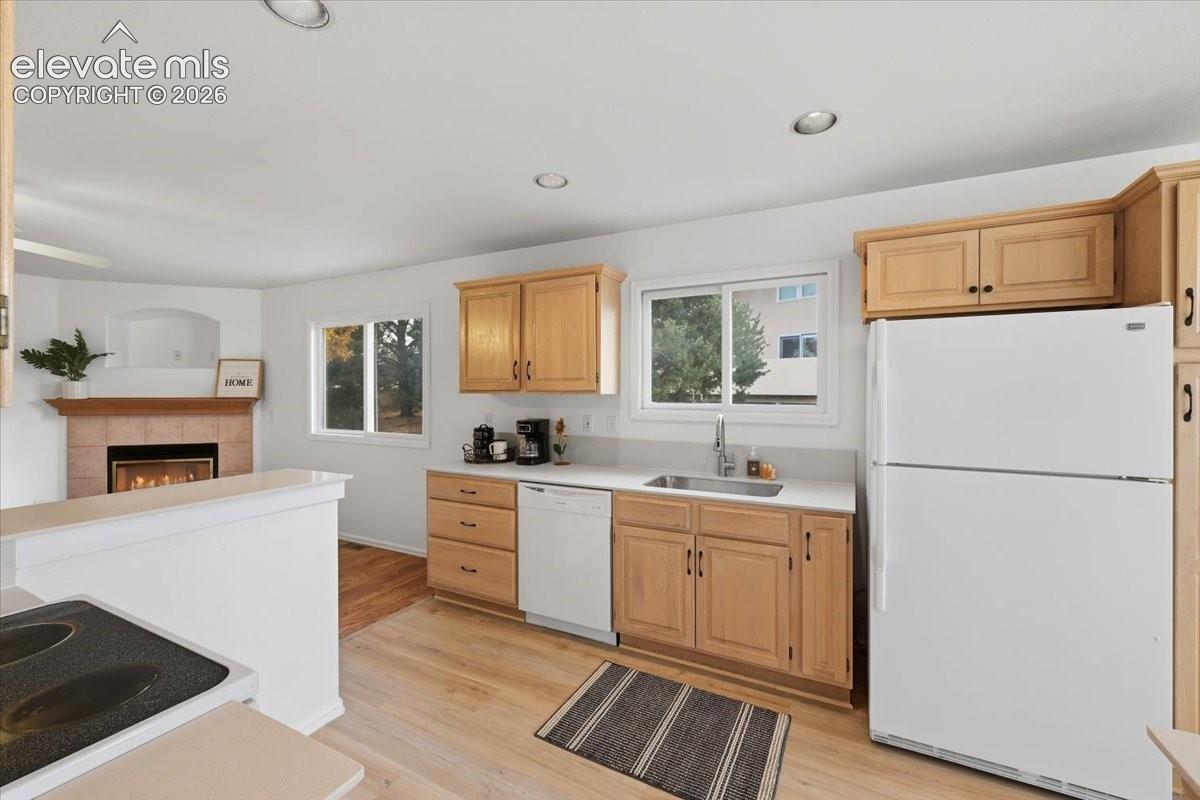 Listing photo 12 for 12 Luxury Lane