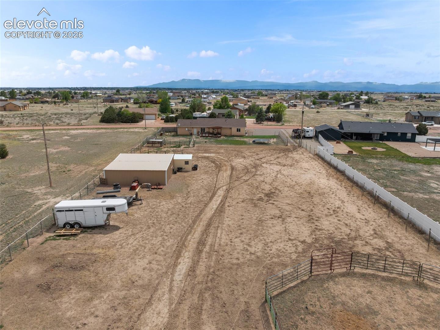 Listing photo 31 for 675 E McClave Drive