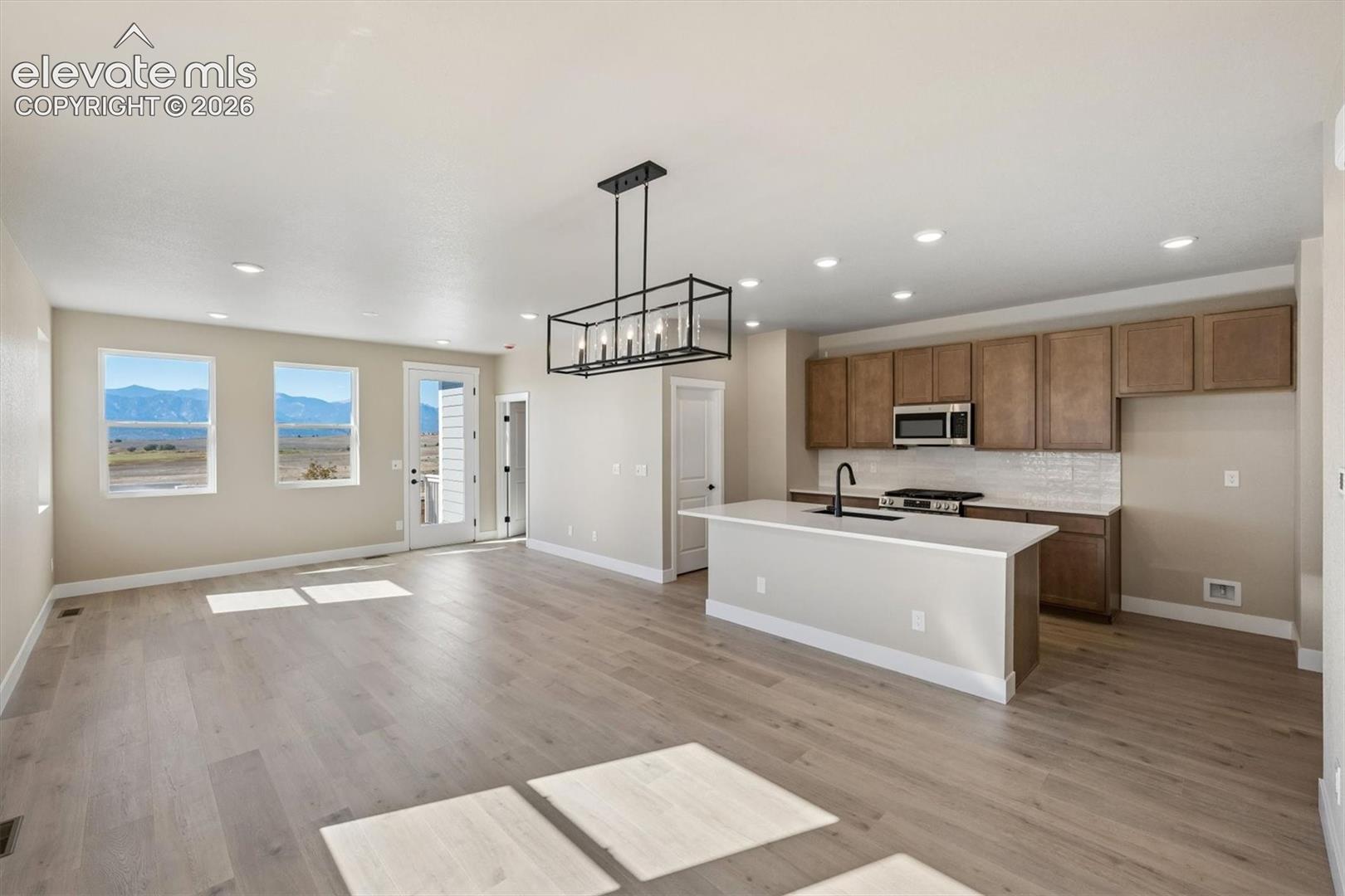 Listing photo 4 for 5440 Triple Tree Street