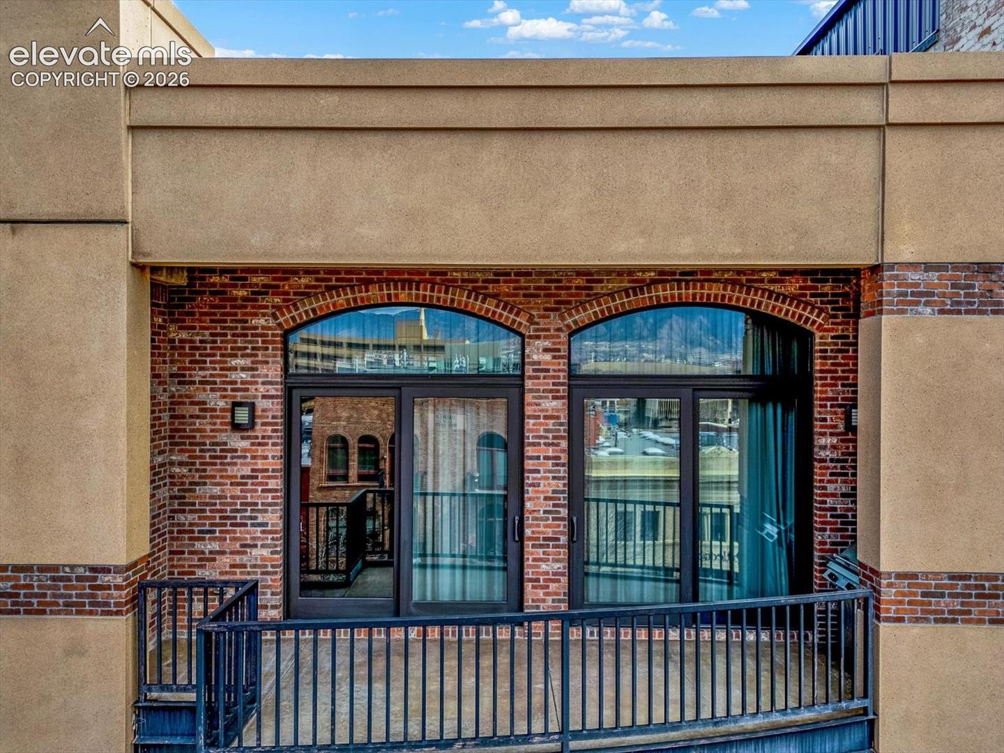 Listing photo 32 for 101 N Tejon Street 460