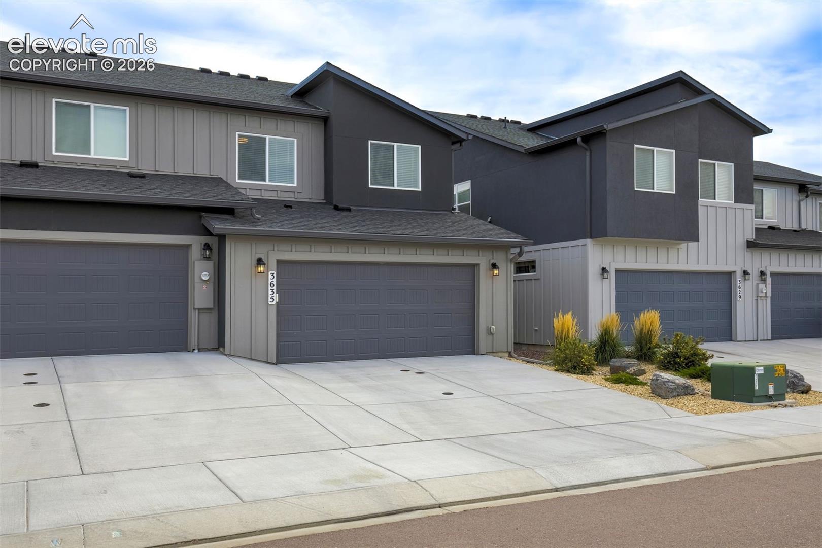 Listing photo 38 for 3635 Levy Park Drive