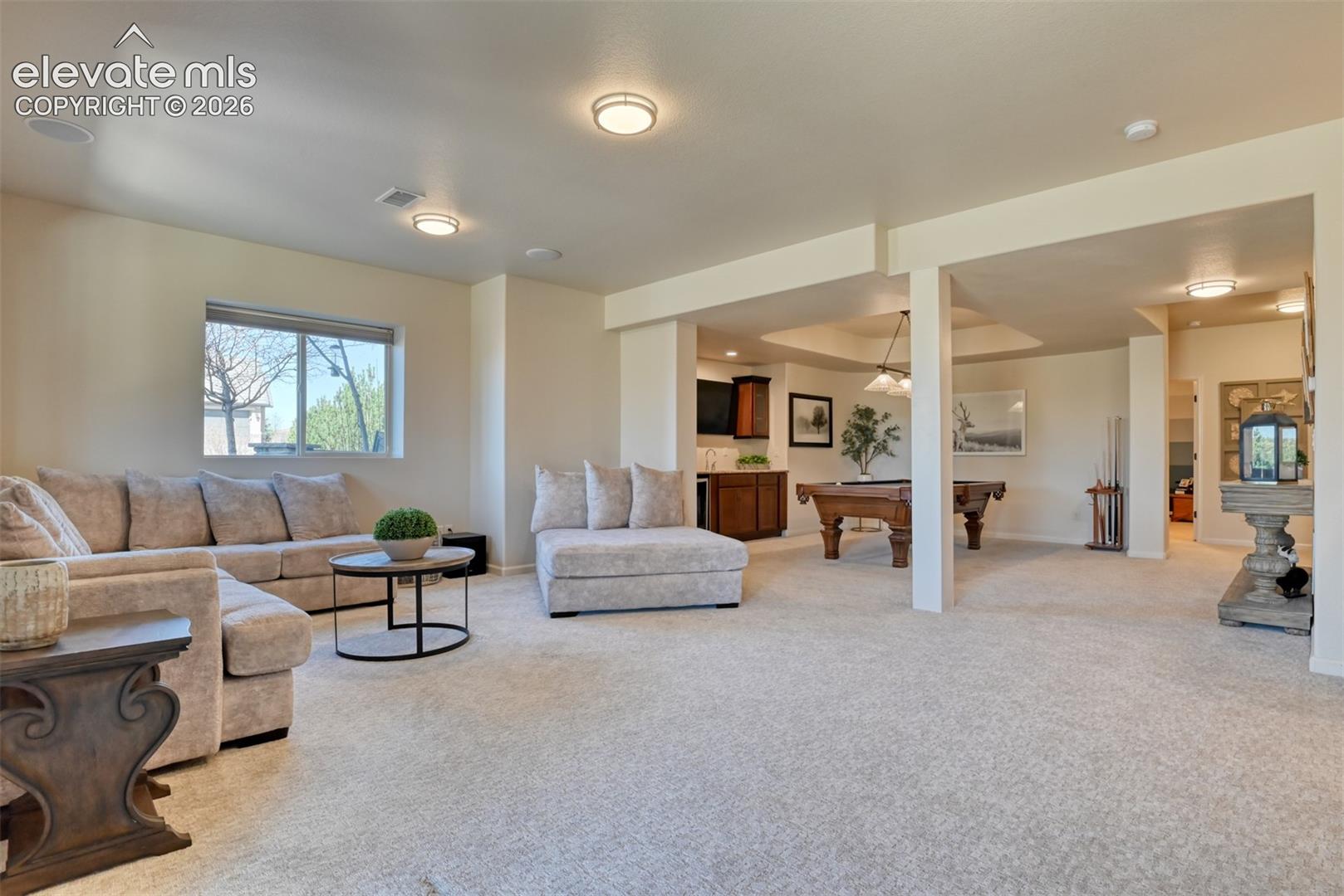 Listing photo 19 for 2313 Rainbows End Point