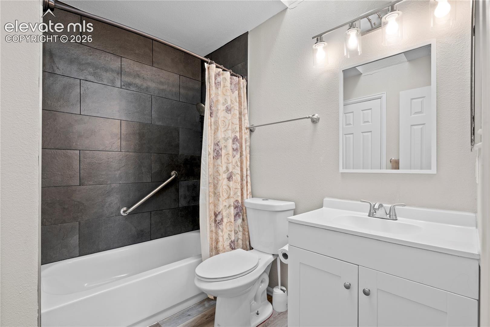 1542 4th Street, photo 23