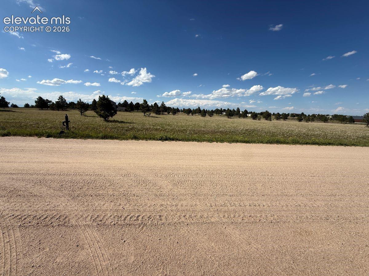 Listing photo 18 for 18165 Pinon Park Road