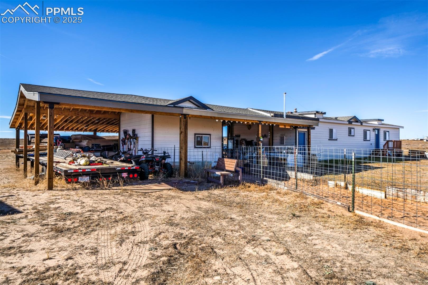 Listing photo 3 for 24225 Myers Road