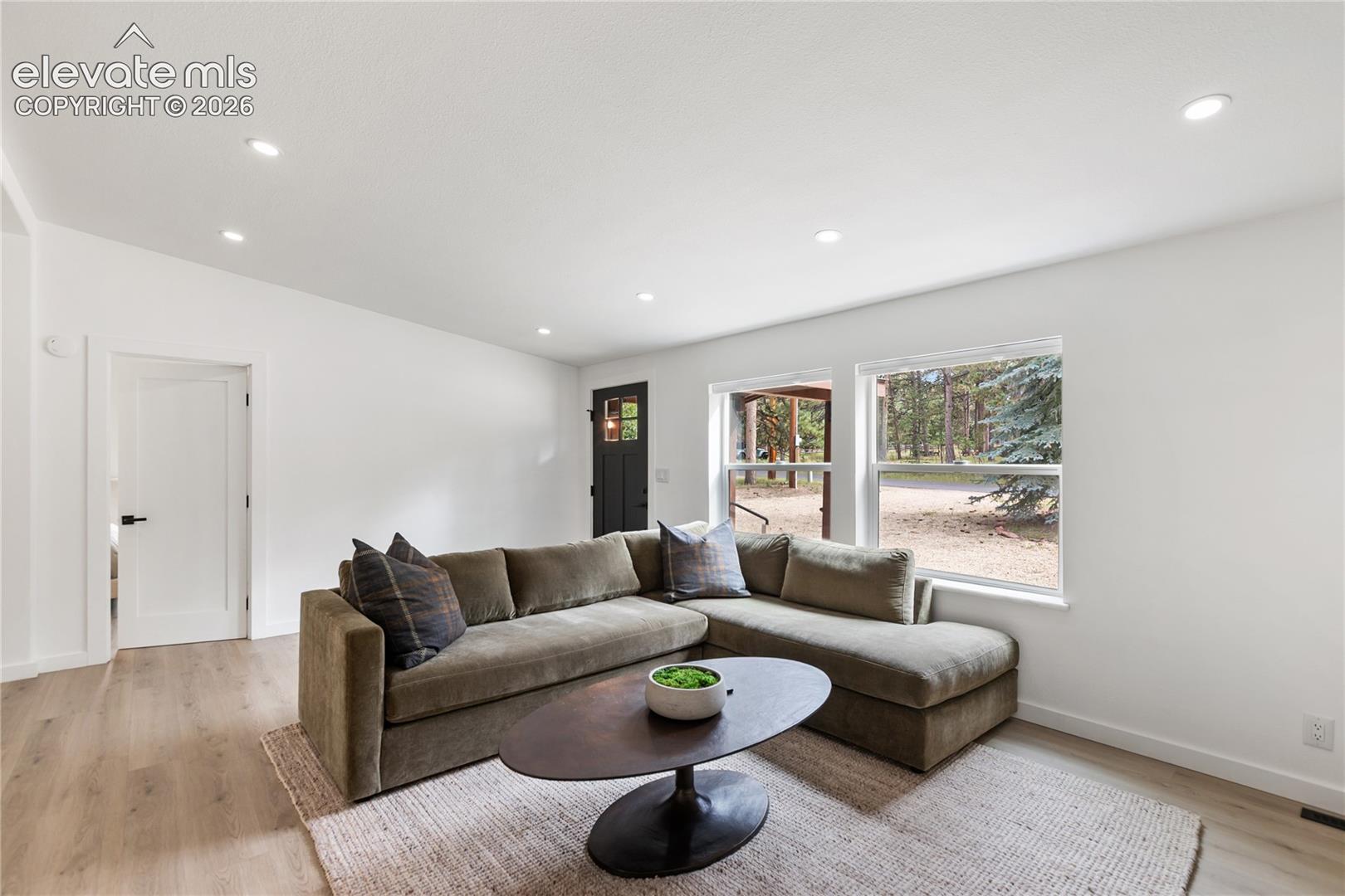 Listing photo 10 for 450 County Road