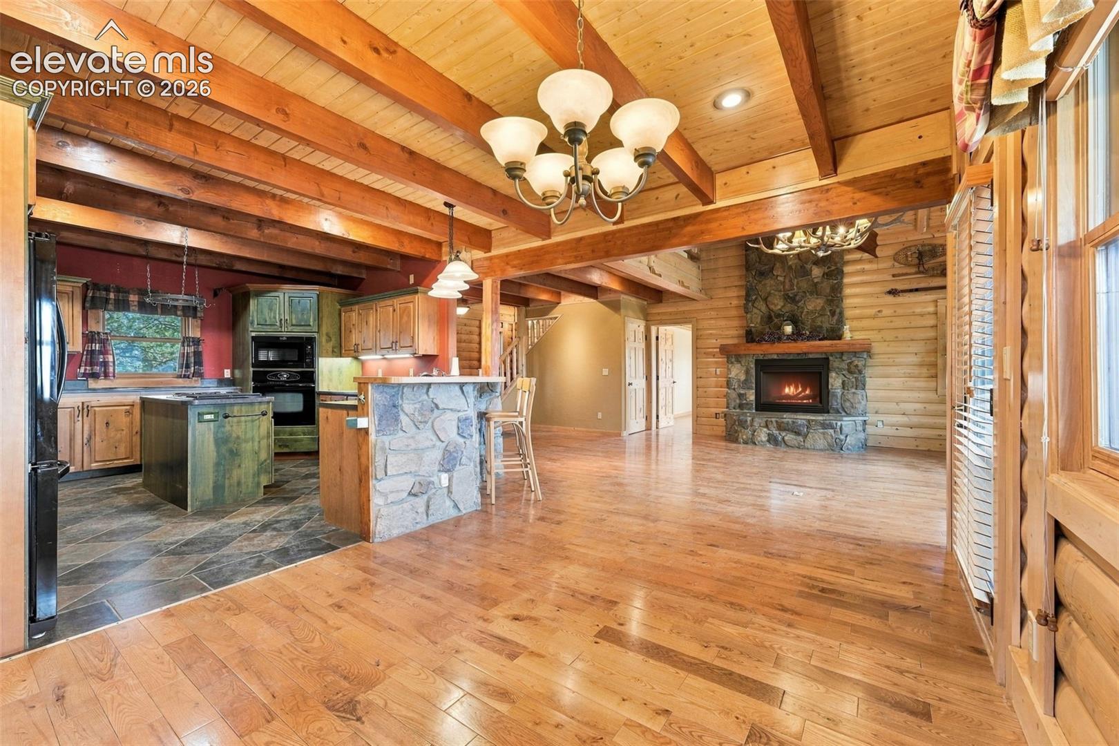 Listing photo 10 for 2362 Black Fawn Lane