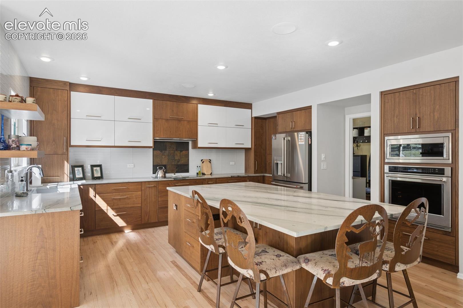 Listing photo 10 for 5830 Broadmoor Bluffs Drive
