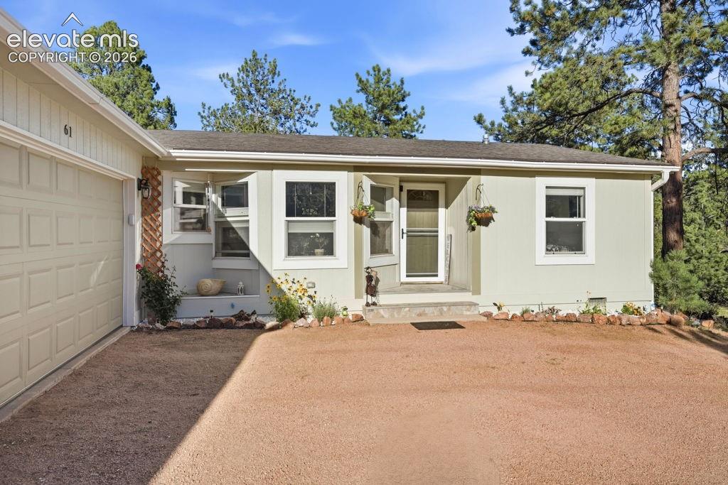 Listing photo 5 for 61 Forge Drive
