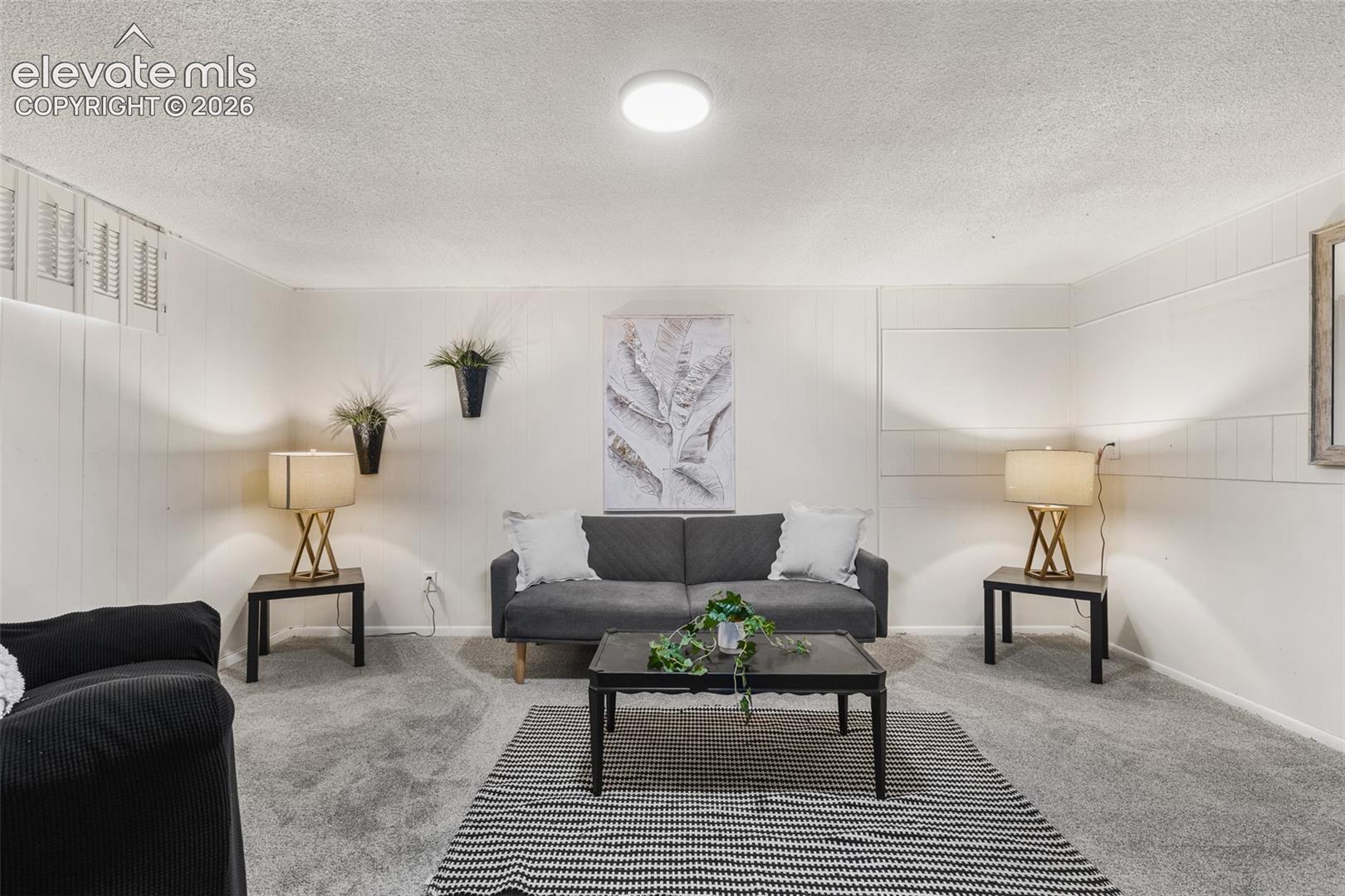 Listing photo 26 for 1818 Maplewood Drive