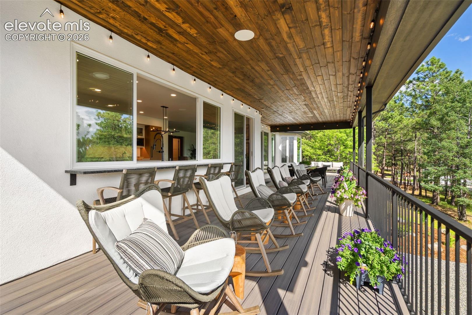 Listing photo 41 for 17270 Colonial Park Drive
