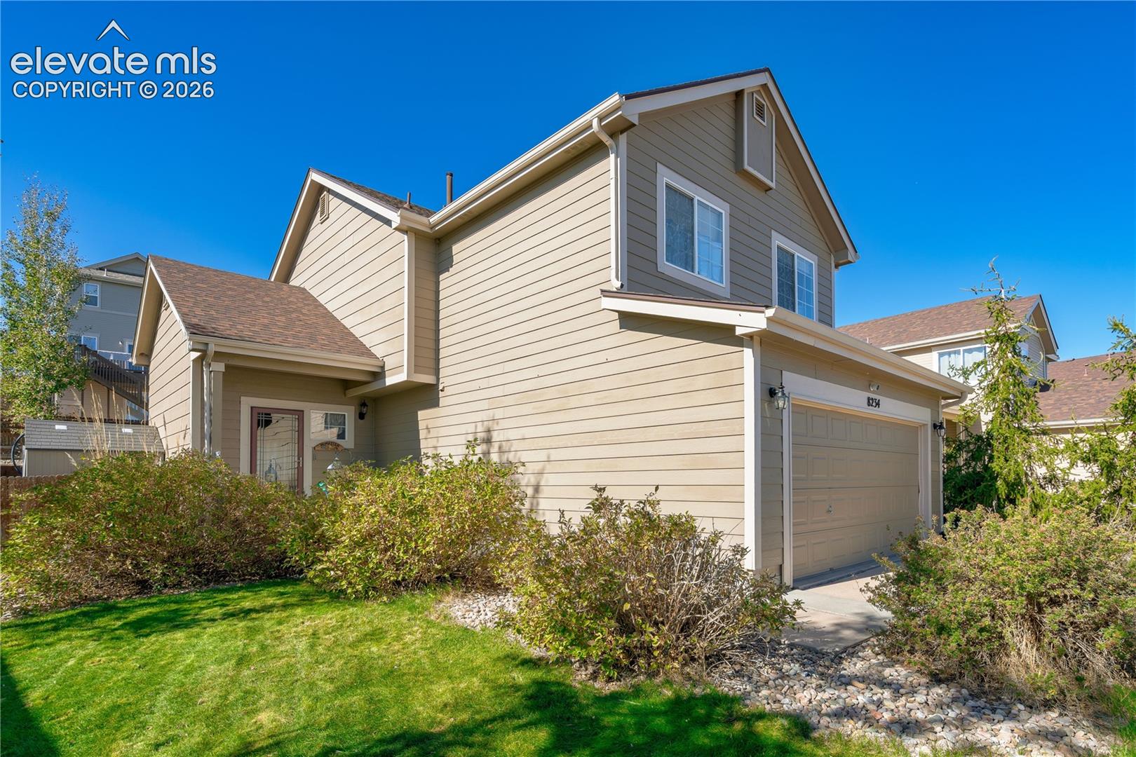 Listing photo 25 for 8234 Meadowcrest Drive